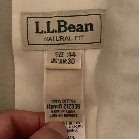 LL Bean Mens Natural Fit Pleated Tan Khaki Pants 44 X 30 Wrinkle Resistance. - Picture 8 of 10